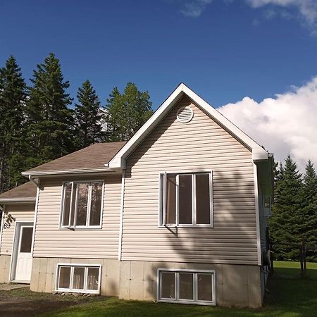 Guests Room For Rent / Chambre Prive Dans Maison Partager Maria Exterior photo